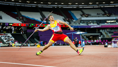 Héctor Cabrera, en un lanzamiento de la prueba de jabalina F13 durante el Campeonato del Mundo de Atletismo Paralímpico de Londres.