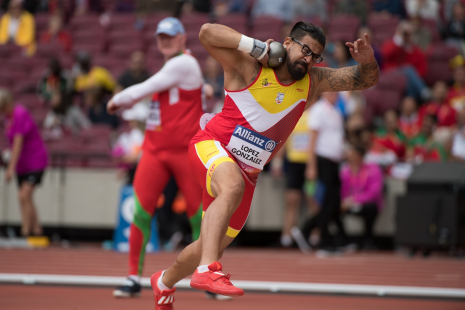 Kim López, medalla de plata en lanzamiento de peso F12 en el Mundial de Atletismo Paralímpico Londres 2017.