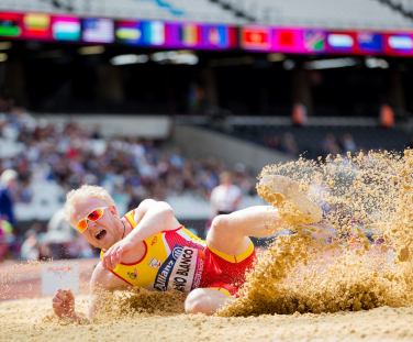 Iván Cano, quinto puesto en salto de longitud T13 en el Mundial de Atletismo Paralímpico Londres 2017.