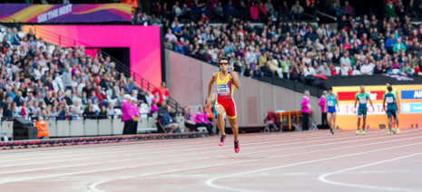 Joan Munar, en el relevo español del 4x100 T11-T13 en el Campeonato del Mundo de Atletismo Paralímpico Londres 2017.