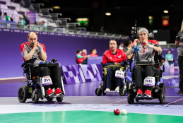 Dos jugadores españoles de Boccia durante los JJPP de París 2024