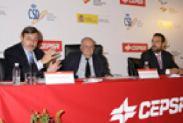 Jaime Lissavetzky, Carlos P&#233;rez de Bricio y Miguel Carballeda, en la incorporaci&#243;n de CEPSA al Plan ADOP