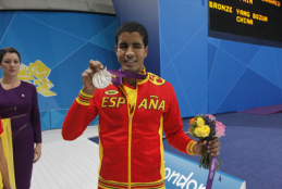 Enhamed Enhamed con su medalla de plata
