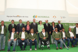 Foto de familia tras la presentaci�n