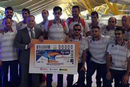 Los futbolistas ciegos con el presidente de la FEDC