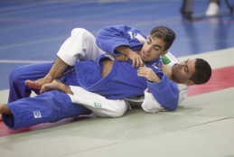 La selecci�n espa�ola con los j�venes judokas