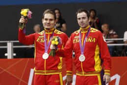�lvaro Valera y Jordi Morales con sus medallas de plata