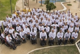 foto de equipo en el izado de bandera de Rio2016