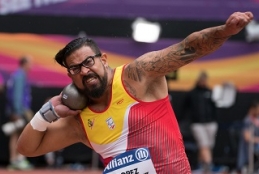 Kim L�pez medalla de bronce en lanzamiento de peso F12
